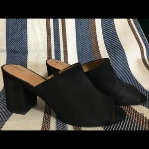 Black Suede Mules Pumps Heels